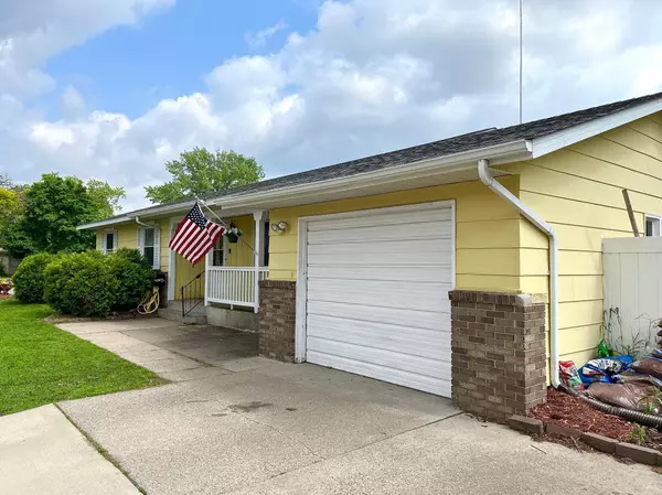 Saint Cloud, MN 56303,2504 9th ST N