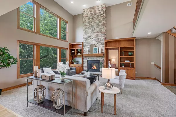 Carver, MN 55315,904 Ridgecrest DR