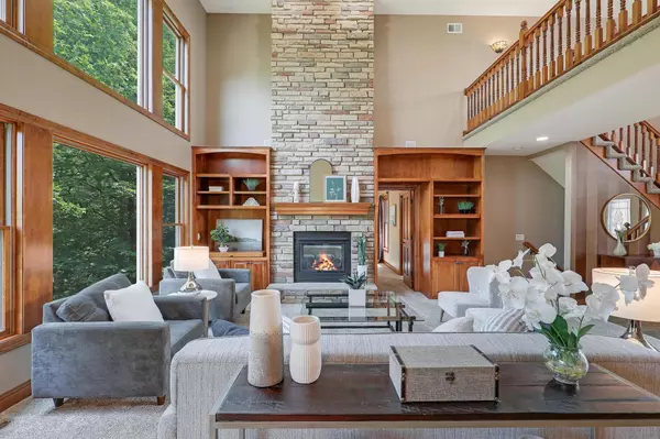 Carver, MN 55315,904 Ridgecrest DR