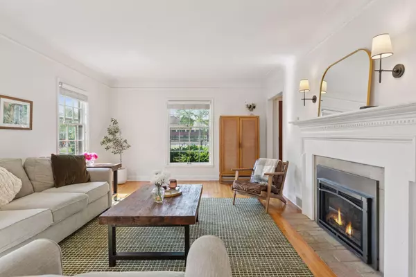 Saint Paul, MN 55116,2019 Bayard AVE