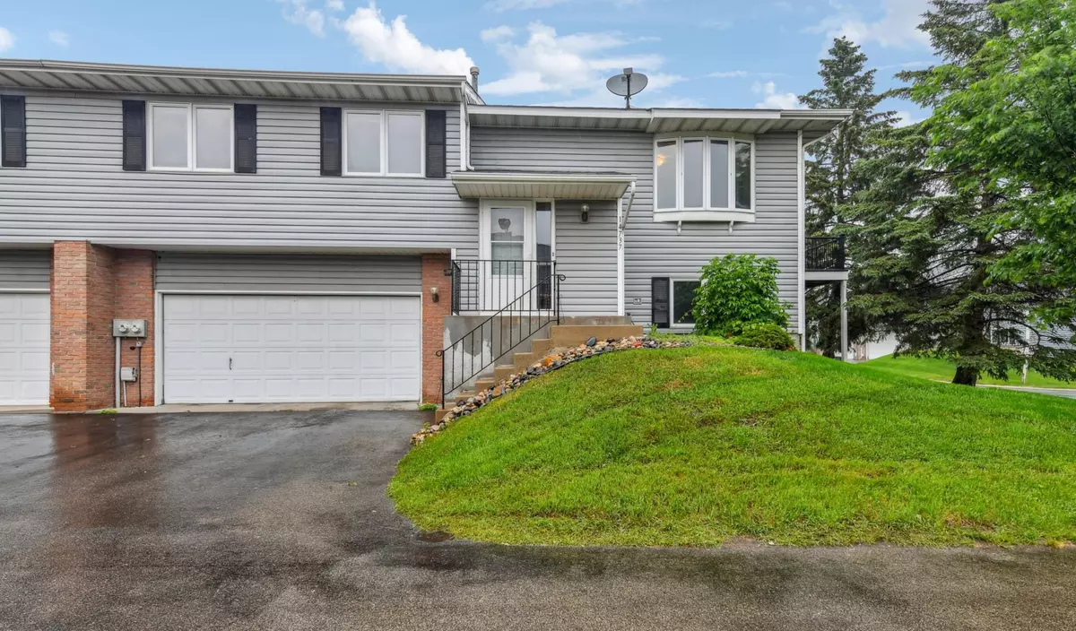 Apple Valley, MN 55124,14737 Endicott Way