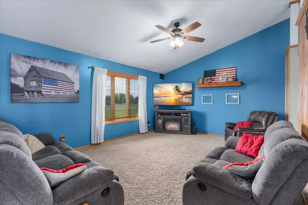 New Richmond, WI 54017,1338 212th AVE