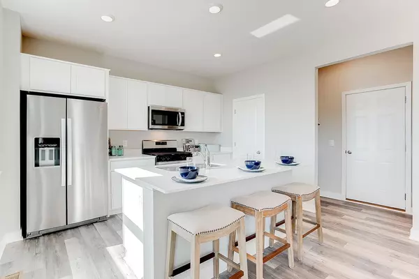 Shakopee, MN 55379,2064 Aquarius DR