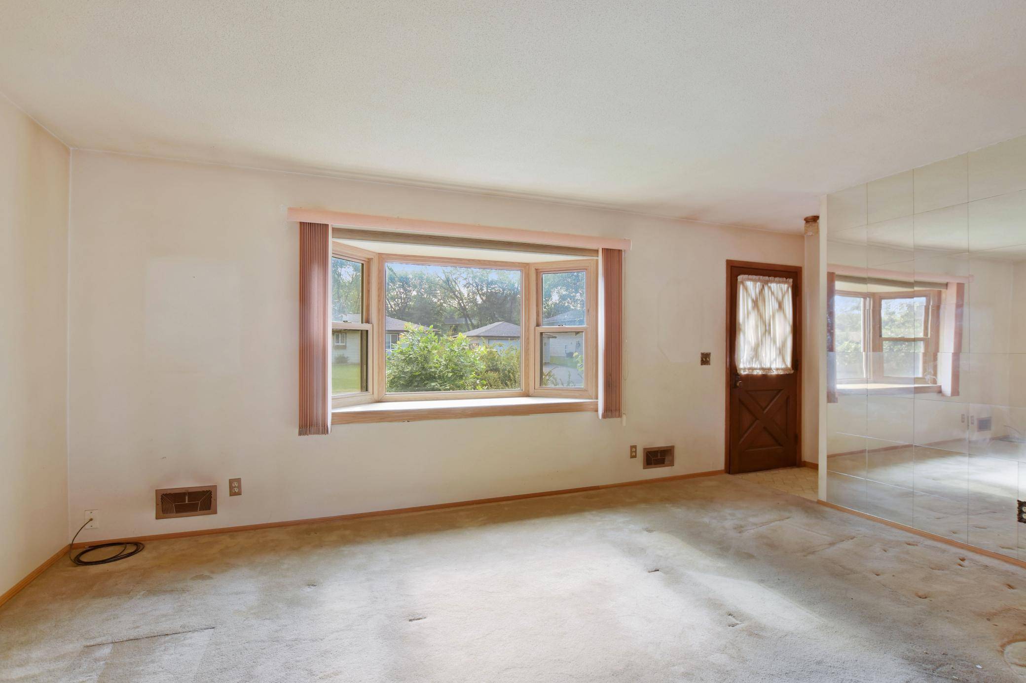 Eagan, MN 55122,4035 Beryl RD