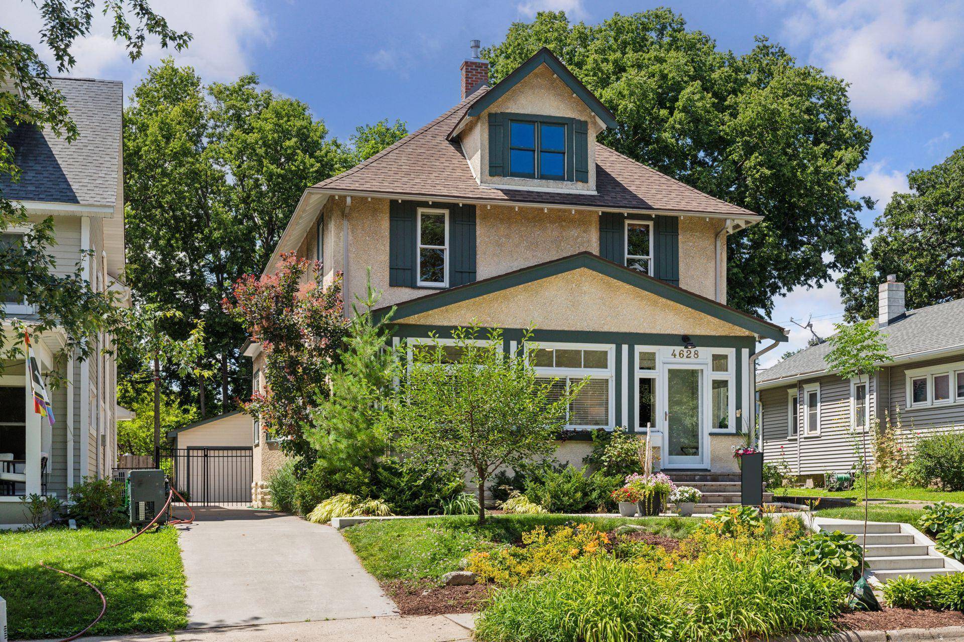 Minneapolis, MN 55410,4628 Zenith AVE S