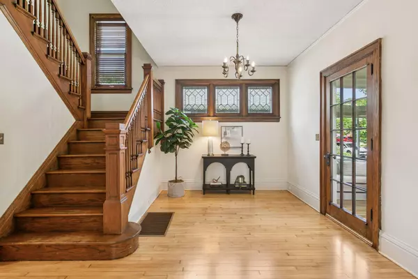 Minneapolis, MN 55410,4628 Zenith AVE S