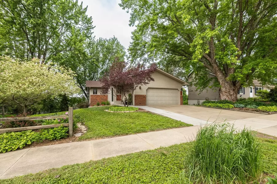 5801 26th AVE NW, Rochester, MN 55901