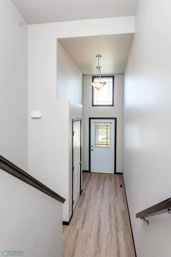 Fargo, ND 58104,5433 38th AVE S