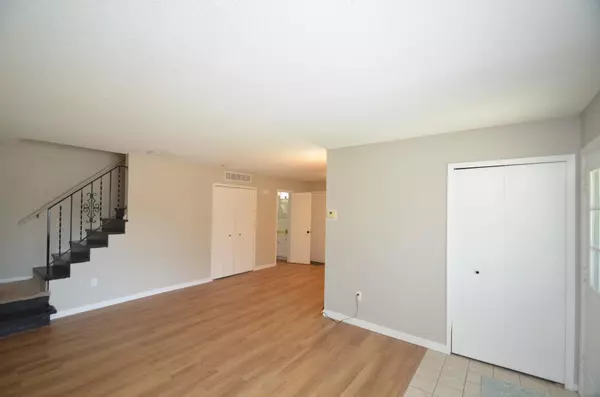 Maple Grove, MN 55369,13232 90th PL N