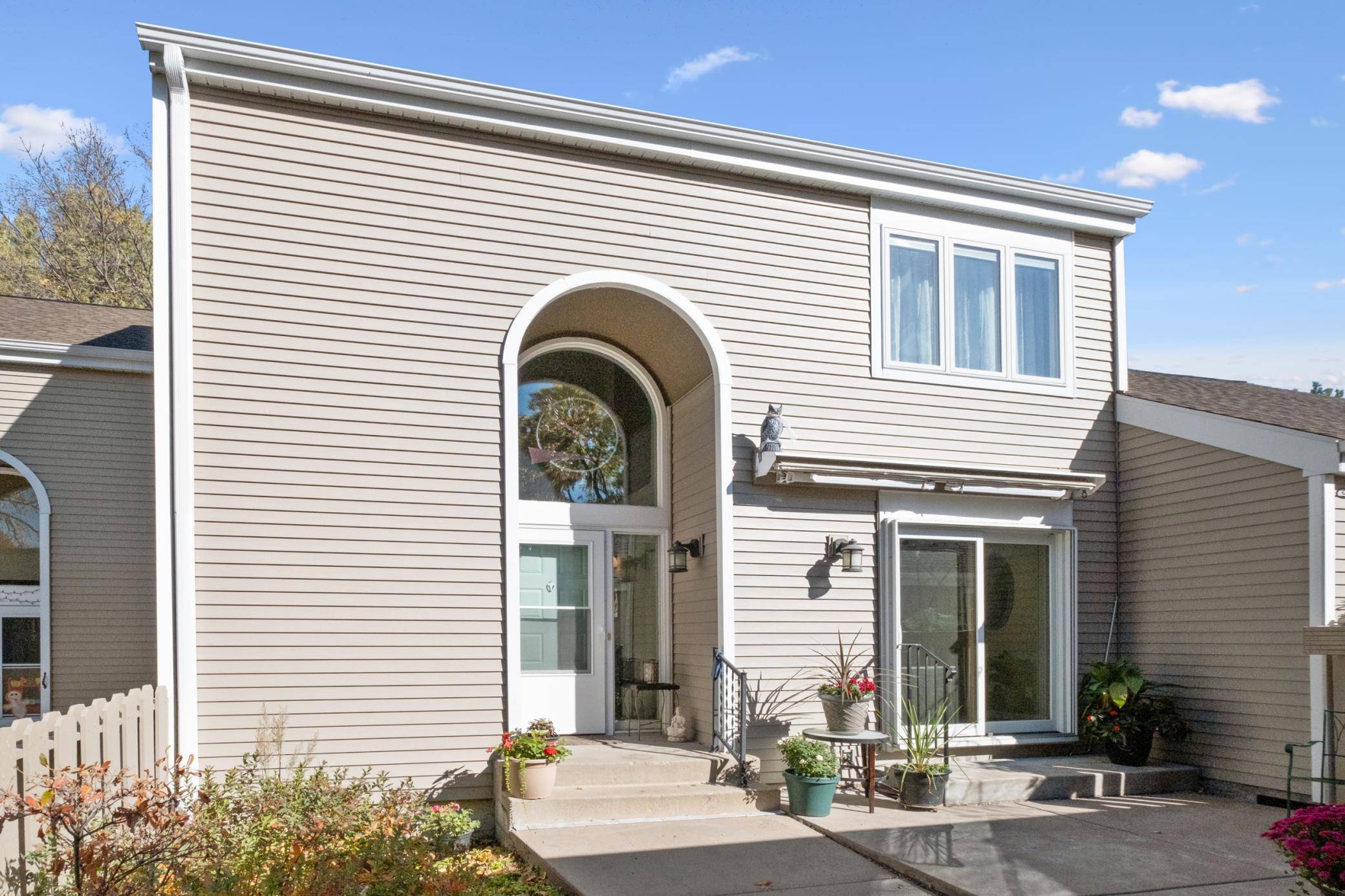 1198 Saint Clair AVE, Saint Paul, MN 55105