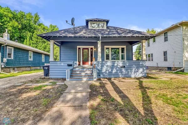 1036 12th ST N, Fargo, ND 58102