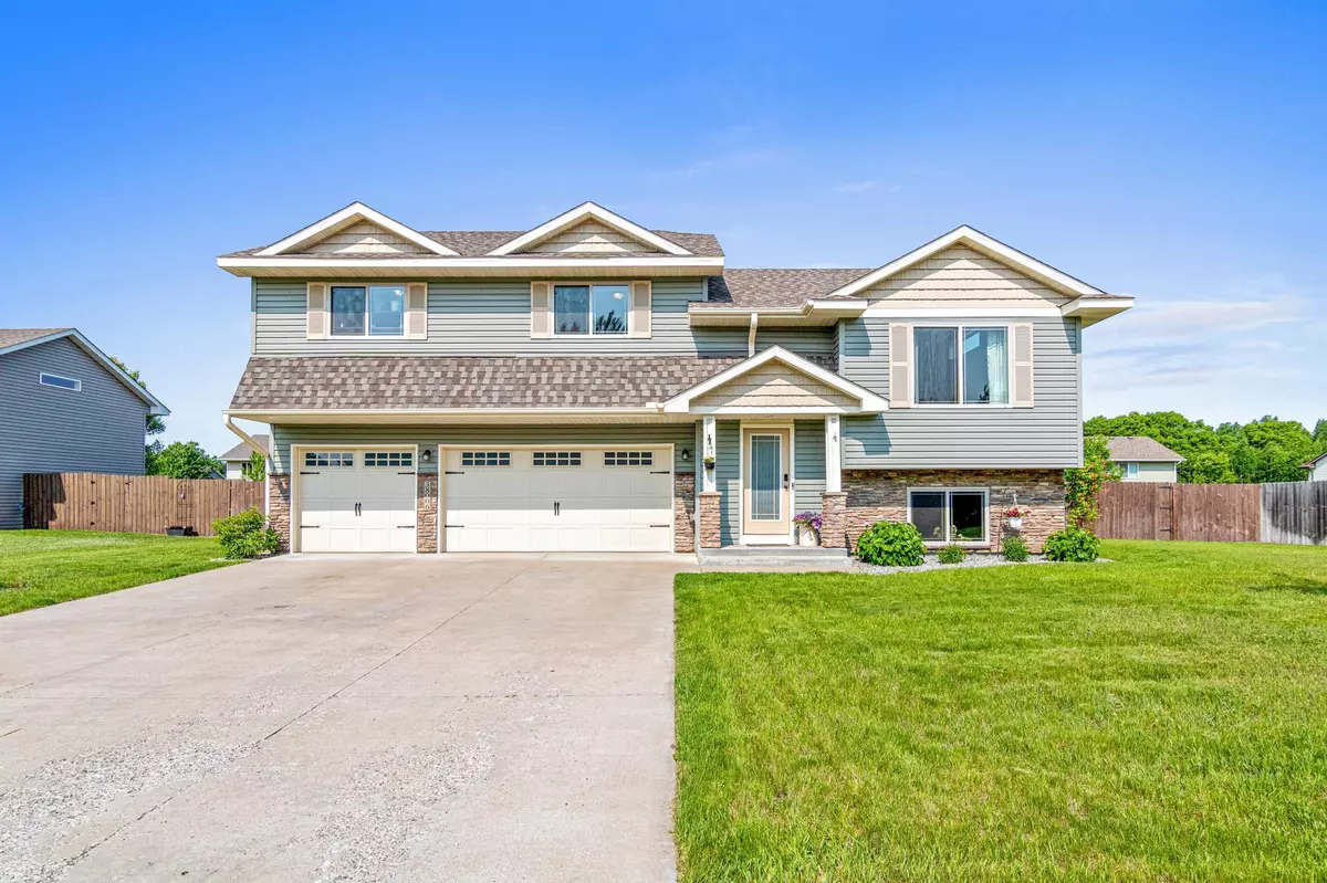 North Branch, MN 55056,38006 Harvester AVE