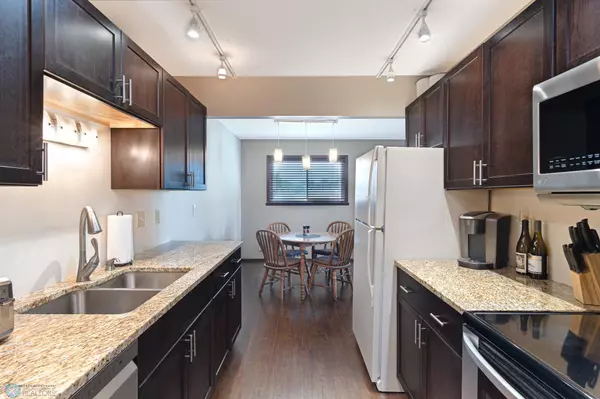 Fargo, ND 58103,1129 22nd ST S #B12