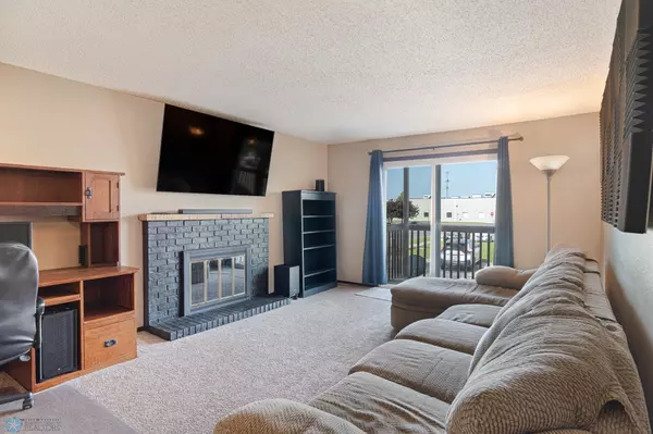 Fargo, ND 58103,1129 22nd ST S #B12