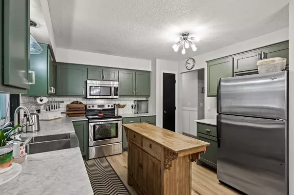 Brooklyn Park, MN 55443,3717 80th AVE N