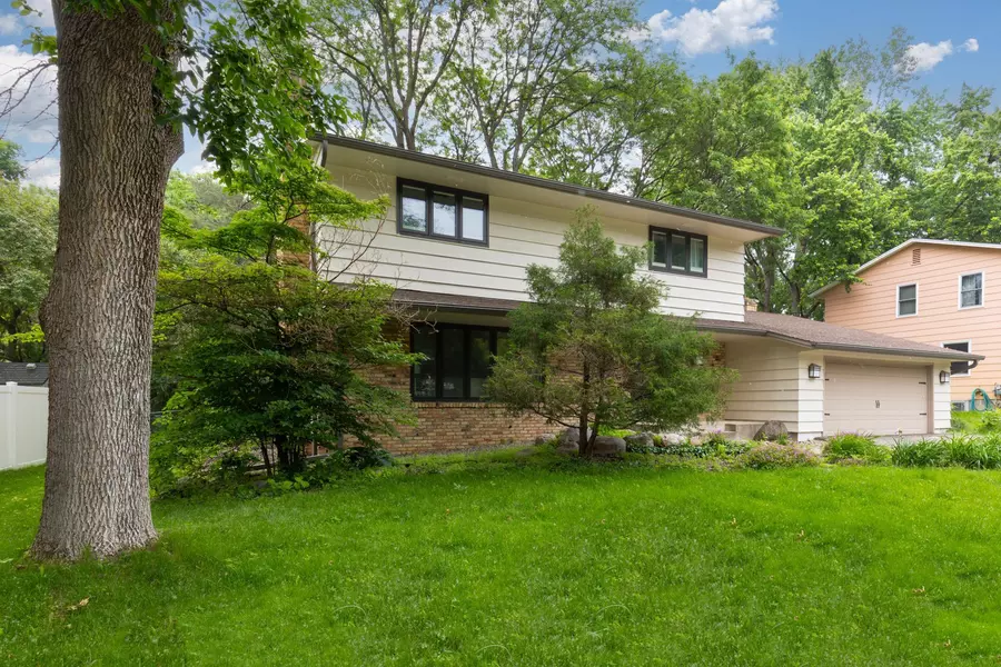 6521 Gleason RD, Edina, MN 55439