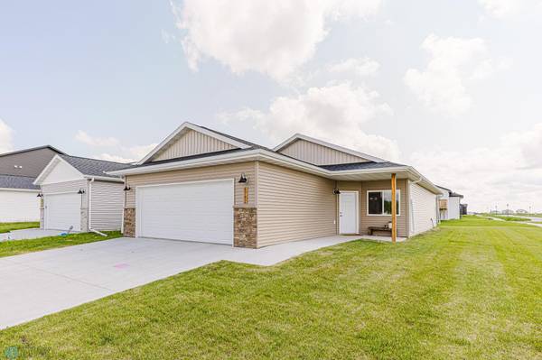 6782 68th ST S, Horace, ND 58047