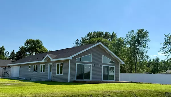 Detroit Lakes, MN 56501,726 Dandrew LN