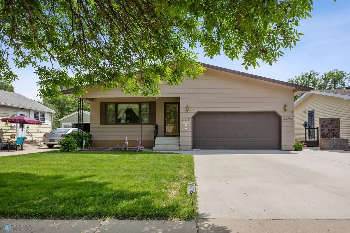 West Fargo, ND 58078,225 Morrison ST