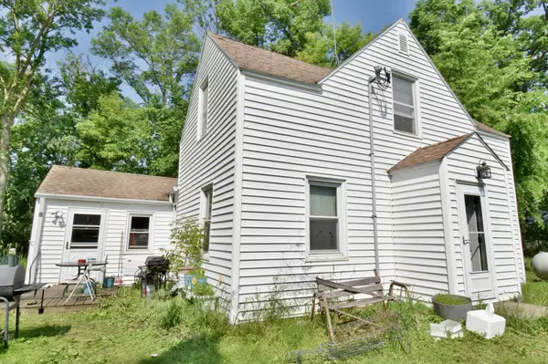 Watkins, MN 55389,67433 325th ST