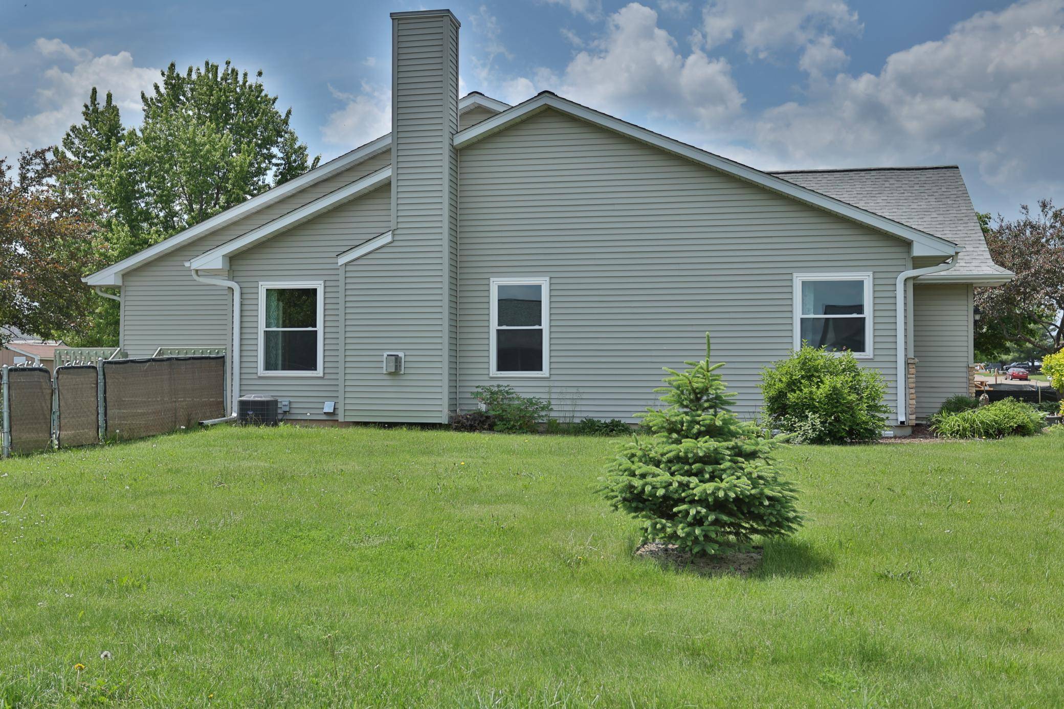 New Richmond, WI 54017,1912 W 6th ST