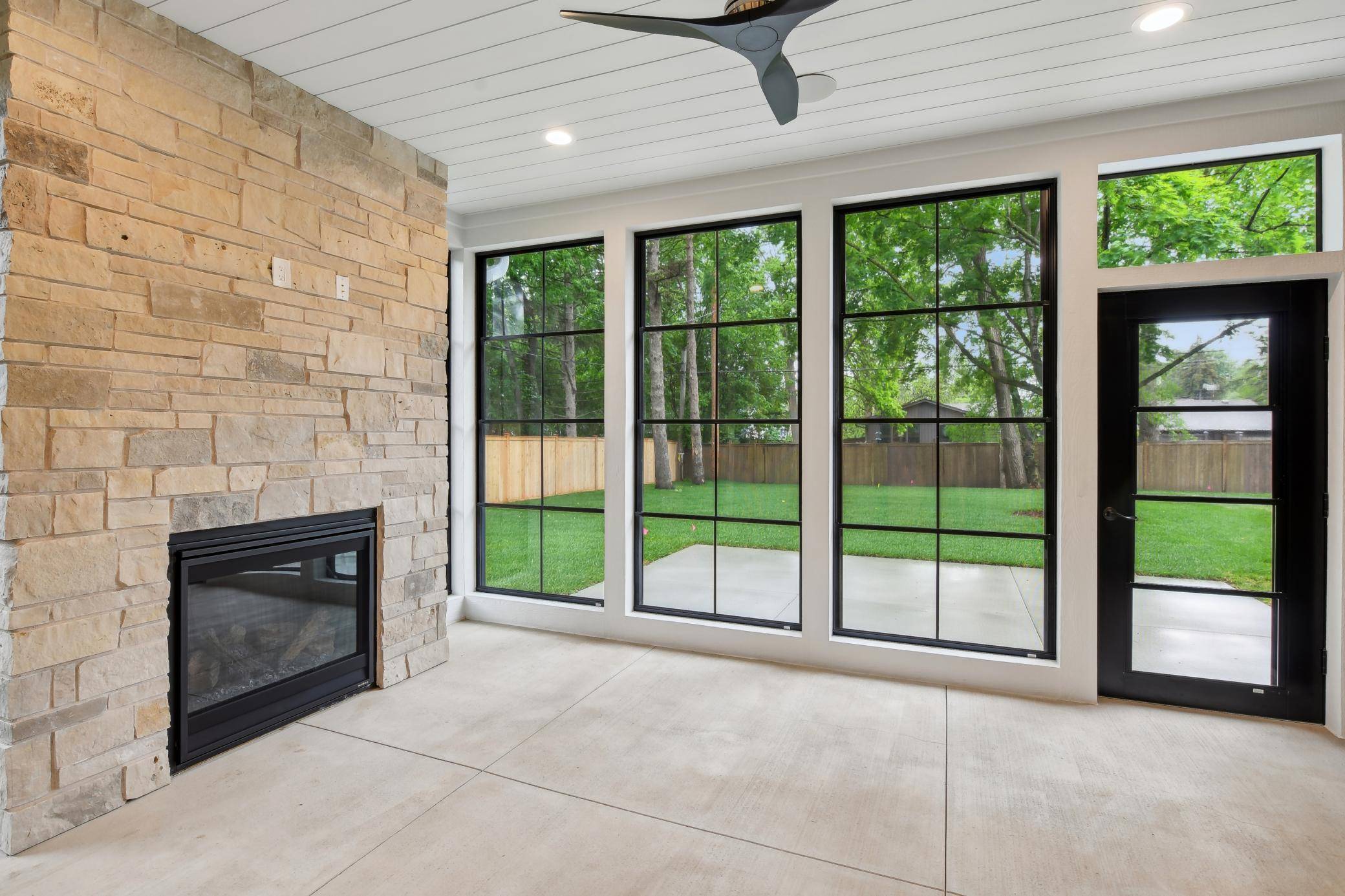 Edina, MN 55410,5924 Drew AVE S