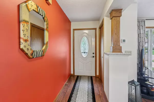 Cottage Grove, MN 55016,8781 77th ST S