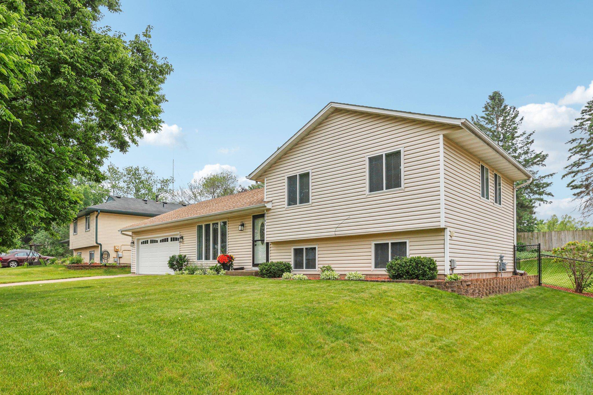 Cottage Grove, MN 55016,8781 77th ST S