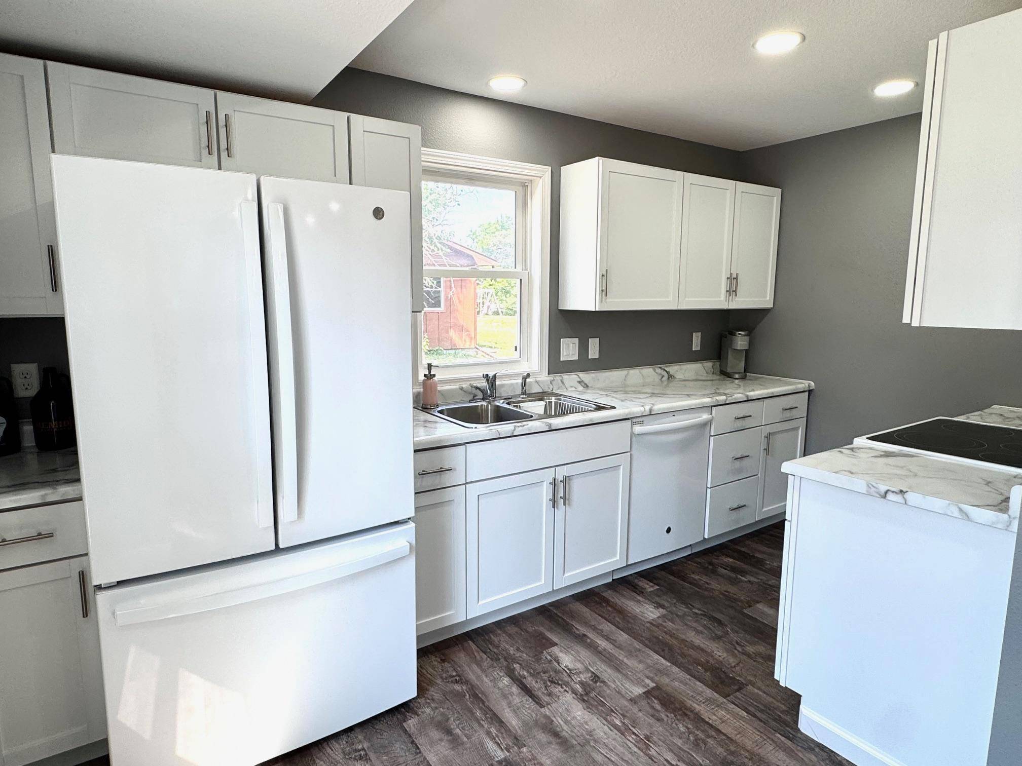 Roseau, MN 56751,1013 2nd ST NE