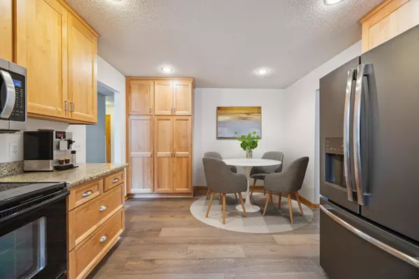 Bloomington, MN 55438,7813 W 111th ST