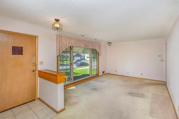 Saint Paul, MN 55119,2165 Ross AVE E