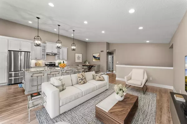 Minnetonka, MN 55343,5329 Beachside DR