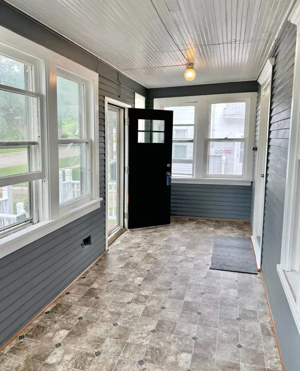 Albert Lea, MN 56007,803 Jefferson AVE