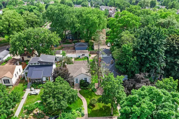 Minneapolis, MN 55410,2605 Robbins ST