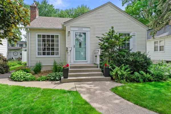 Minneapolis, MN 55410,2605 Robbins ST