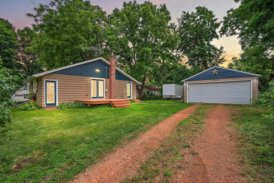 1672 Finch LN, Mound, MN 55364