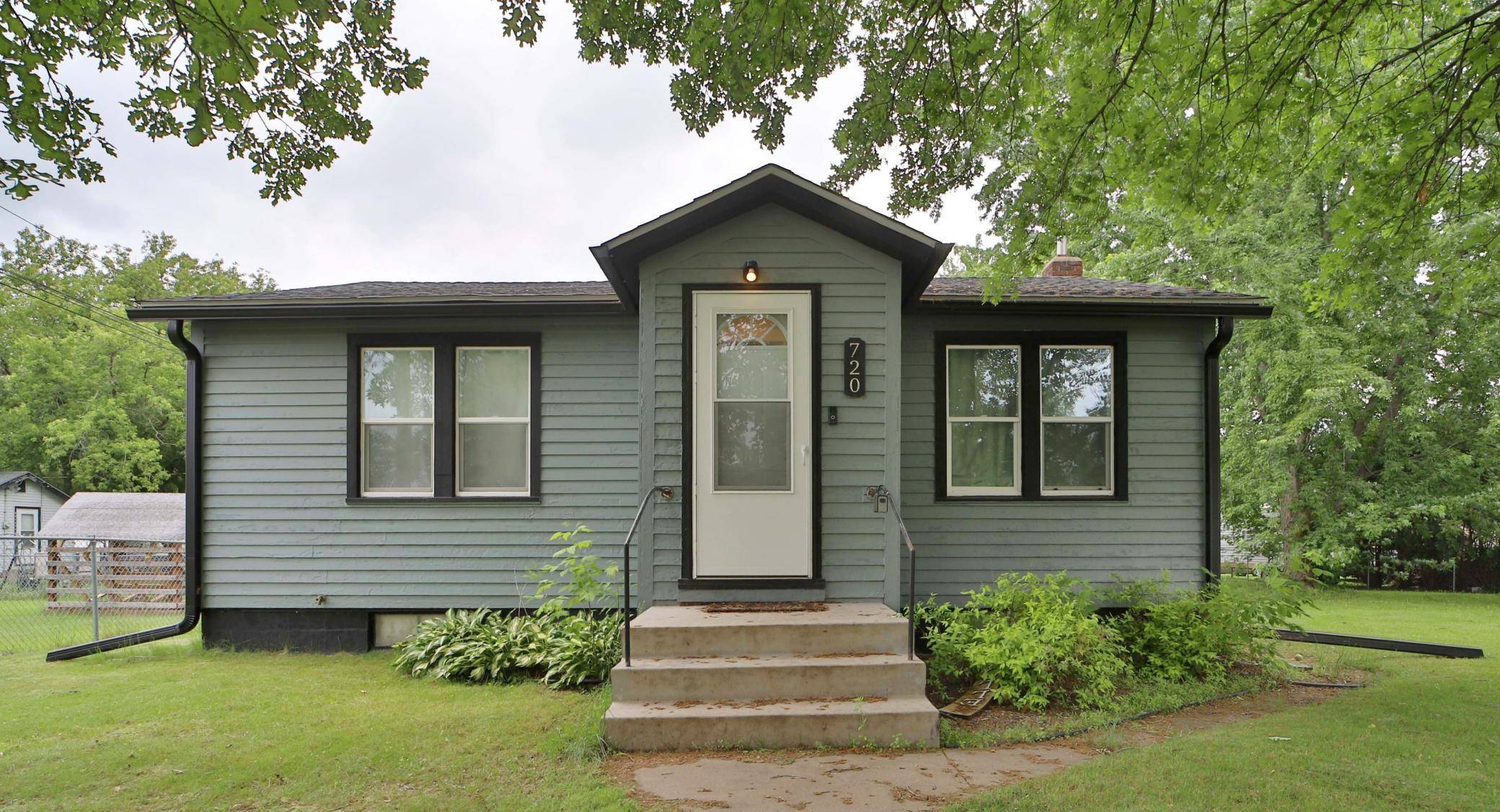 720 League AVE, Brainerd, MN 56401