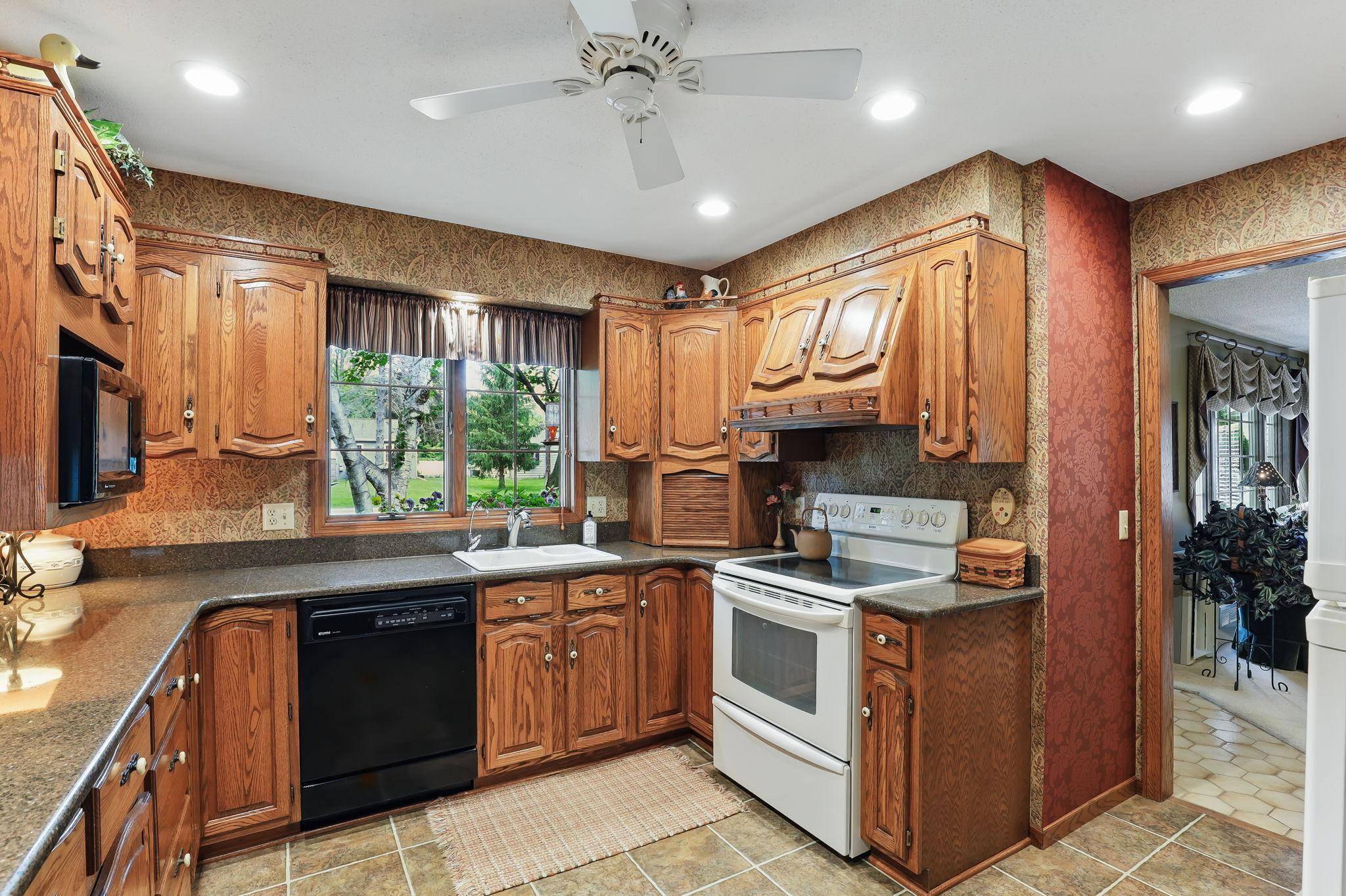 New Brighton, MN 55112,2657 Valley View LN