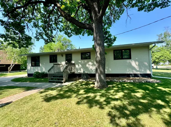 Roseau, MN 56751,506 7th AVE SE
