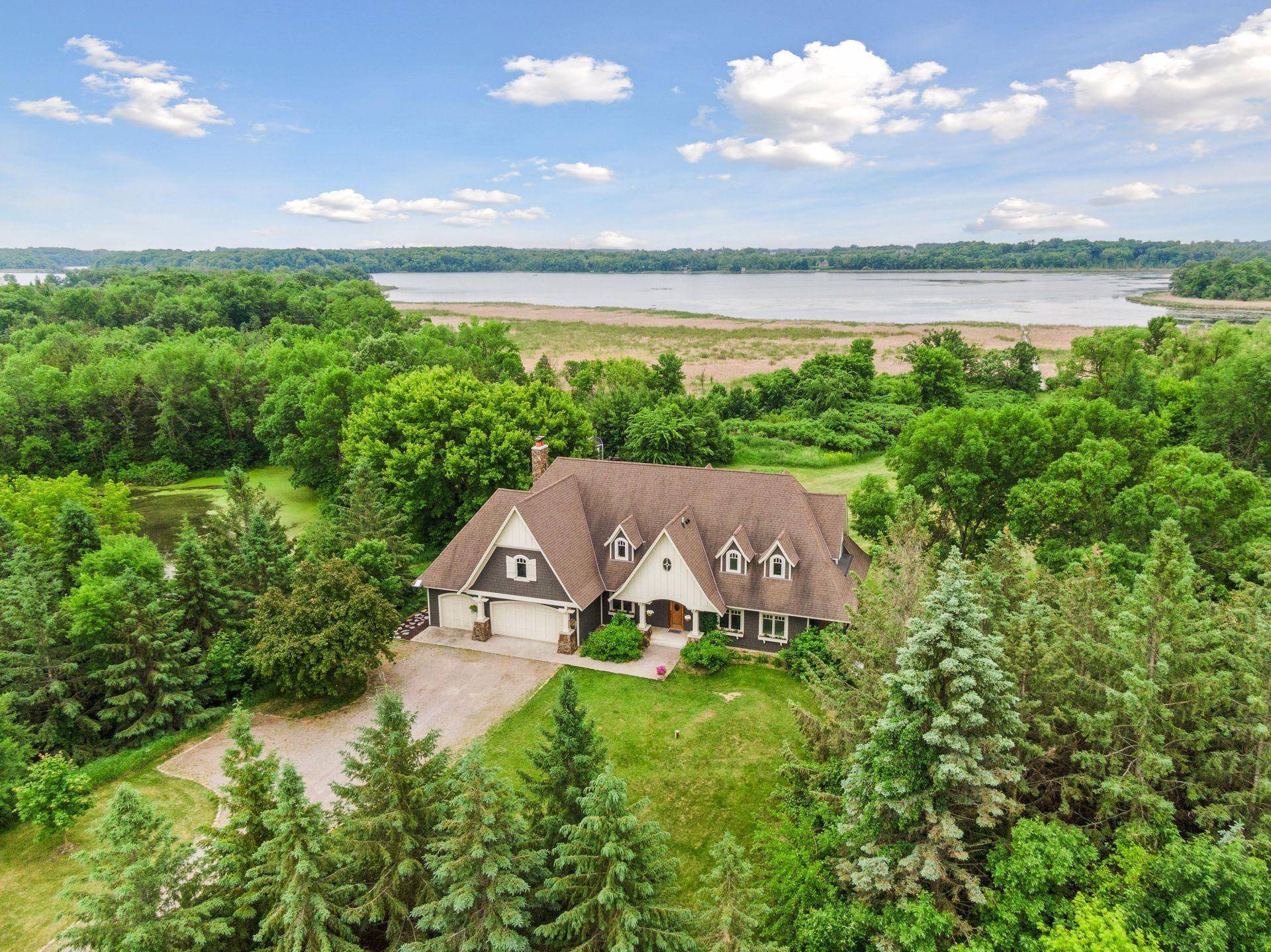 1755 Chateau WAY, Minnetrista, MN 55359