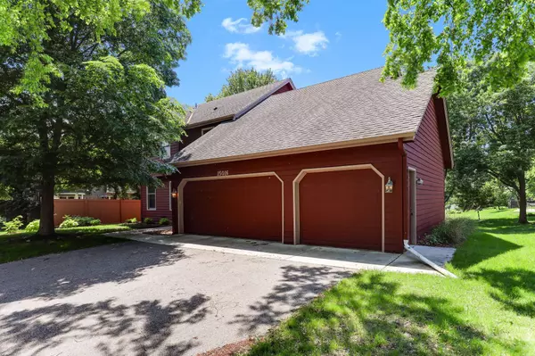 Burnsville, MN 55306,15016 Sunrise LN