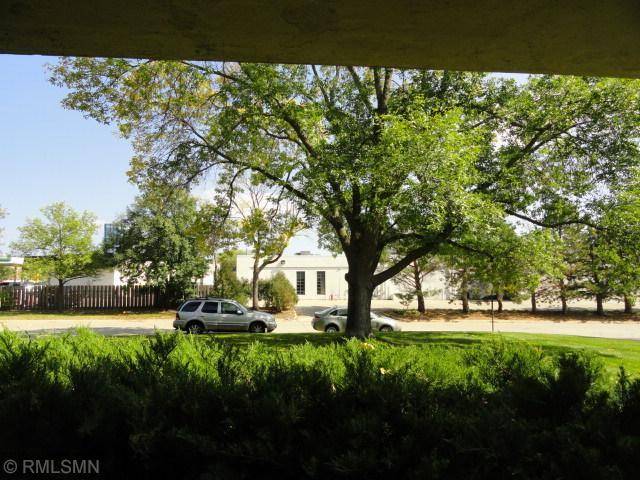 Edina, MN 55435,7000 Sandell AVE #4