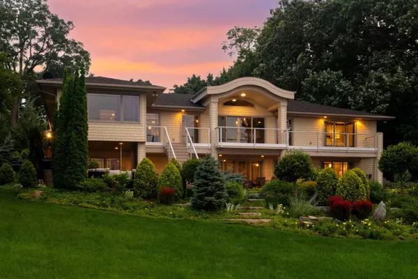 17870 Breezy Point RD, Woodland, MN 55391