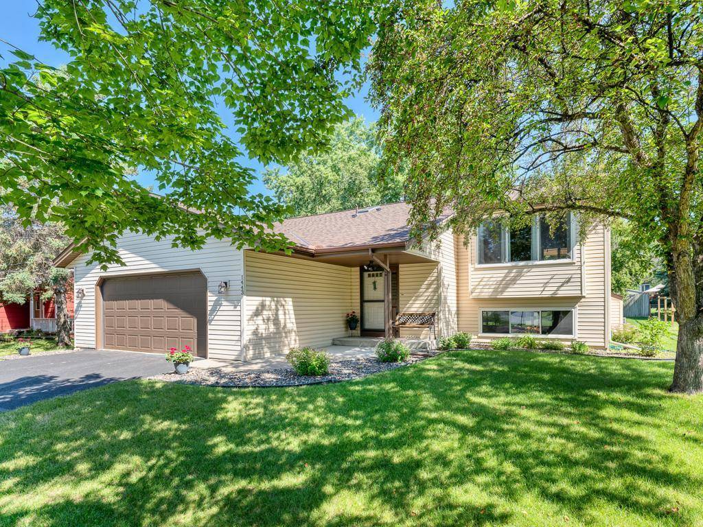 1443 Mckinley CT, Anoka, MN 55303