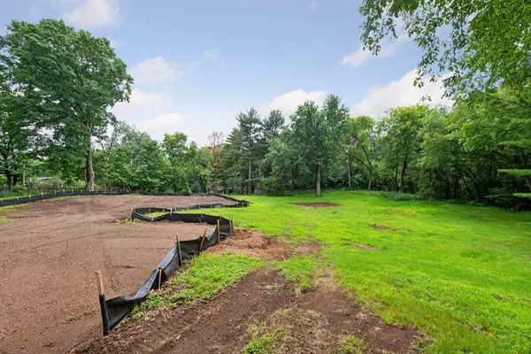 Minnetonka, MN 55345,14215 Orchard RD