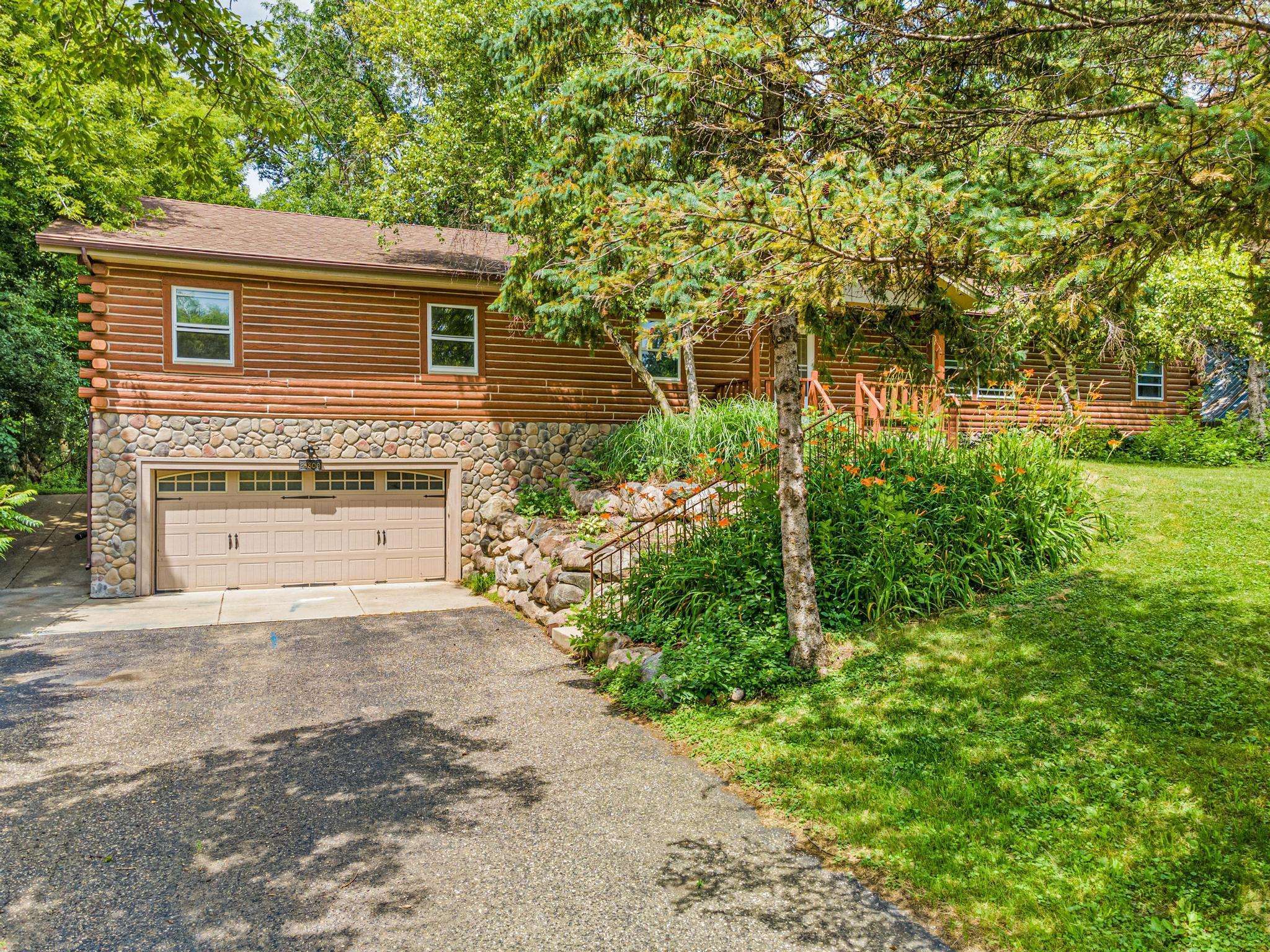 Shorewood, MN 55331,24800 Wiltsey LN