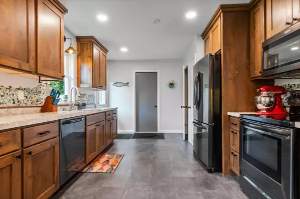 Alexandria, MN 56308,712 Shady LN SW