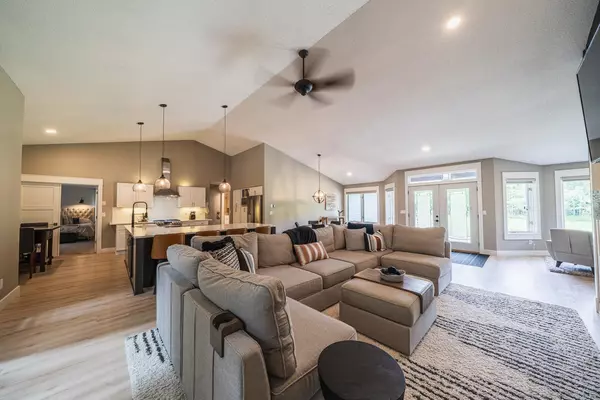 Detroit Lakes, MN 56501,15606 Meadow RD