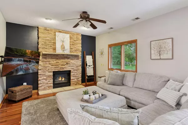 Eagan, MN 55123,989 Coneflower CT