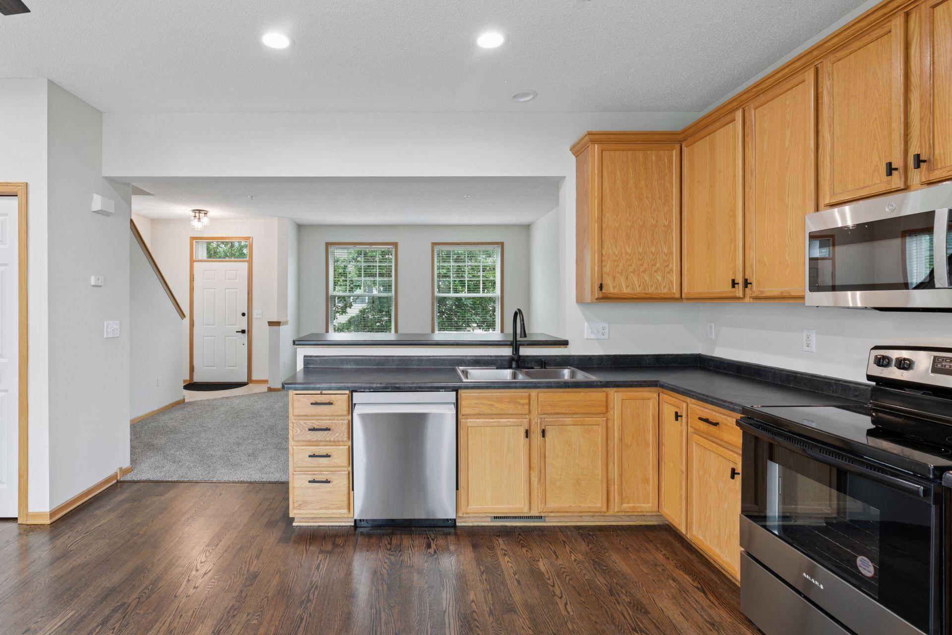 Chaska, MN 55318,2082 Wellens ST